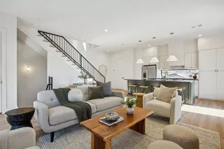 Photo #3: 21226250 Listing 