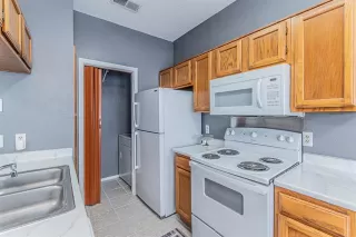 Photo #6: 21226269 Listing 