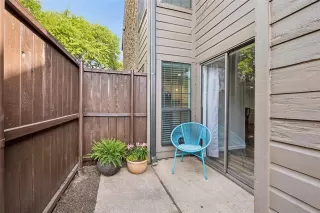 Photo #3: 21226507 Listing