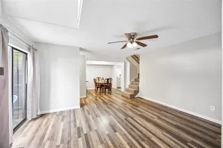 Photo #6: 21226507 Listing