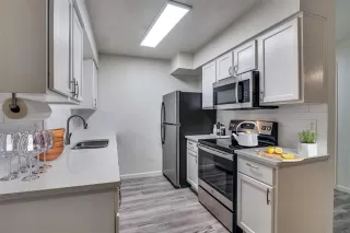 Photo #4: 21226690 Listing 