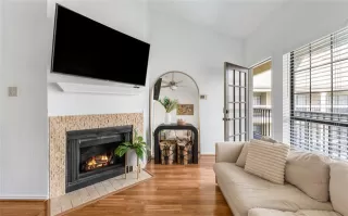 Photo #2: 21226896 Listing 