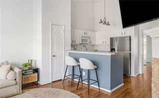 Photo #4: 21226896 Listing 