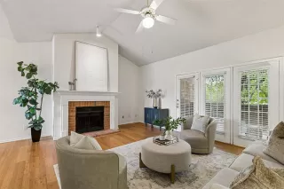 Photo #6: 21227117 Listing 