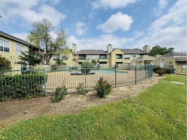 MLS: 21227431 Condo For Sale