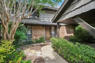 Photo #2: 21227617 Listing 