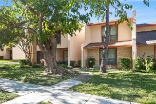 Photo #2: 21227671 Listing