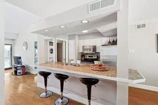 Photo #3: 21227686 Listing 