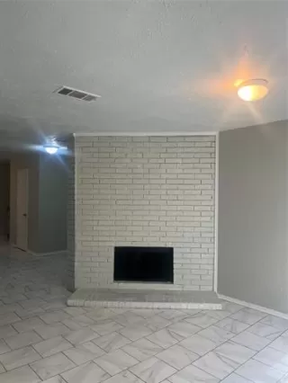 Photo #3: 21228107 Listing 