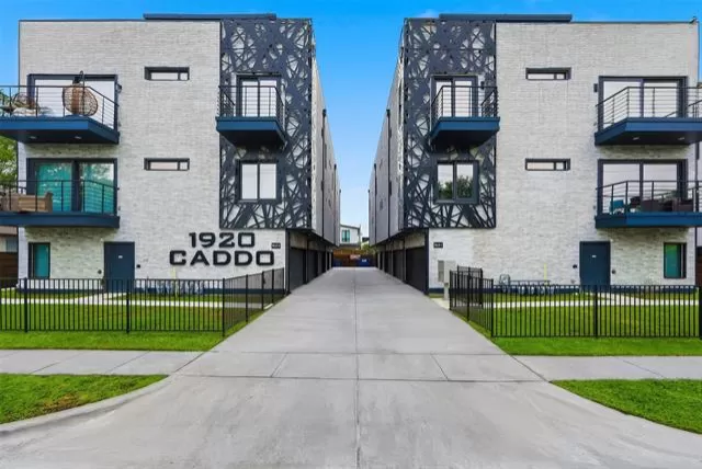 MLS: 21228411 Condo For Sale