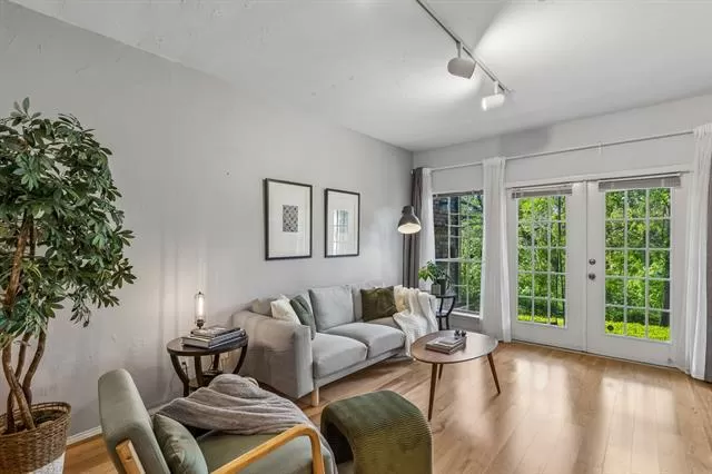 MLS: 21228499 Condo For Sale