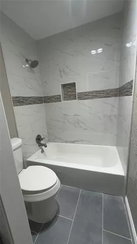 Photo #5: 21228525 Listing 