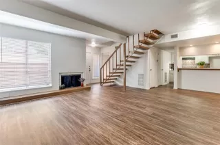 Photo #3: 21228677 Listing