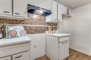 Photo #6: 21228677 Listing