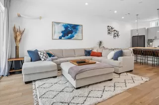 Photo #6: 21228737 Listing