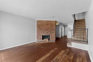 Photo #4: 21228820 Listing