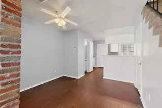 Photo #5: 21228820 Listing