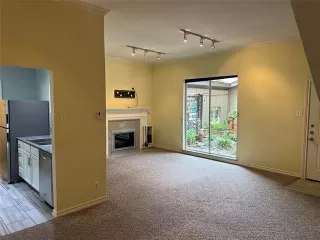 Photo #5: 21229124 Listing