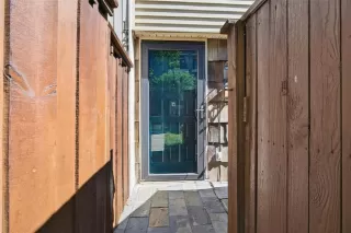 Photo #4: 21229445 Listing