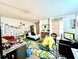 Photo #4: 21229461 Listing 