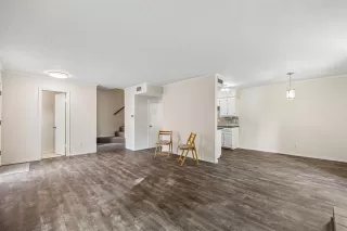 Photo #4: 21230501 Listing 