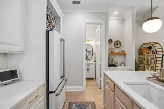 Photo #5: 21230860 Listing 