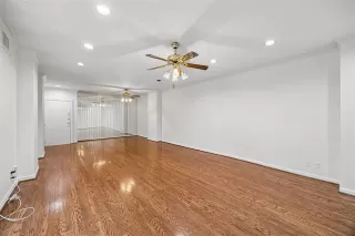 Photo #6: 21230887 Listing 