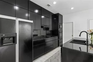 Photo #6: 21230891 Listing