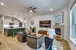 Photo #2: 21231054 Listing