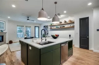 Photo #4: 21231054 Listing