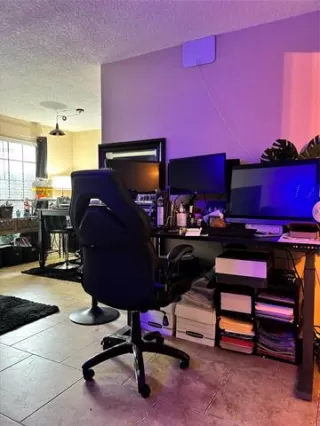 Photo #3: 21231546 Listing