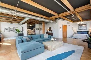 Photo #4: 21231618 Listing 