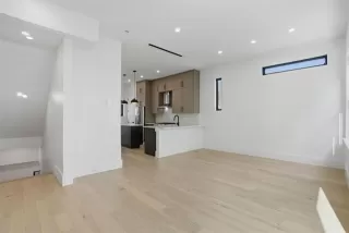 Photo #5: 21231661 Listing