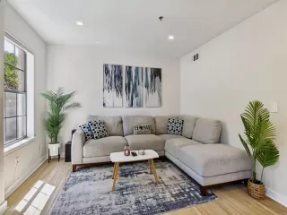 Photo #3: 21231760 Listing 