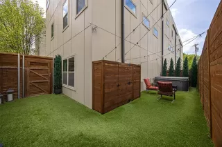 Photo #6: 21231815 Listing