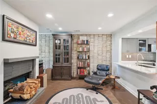 Photo #3: 21231836 Listing