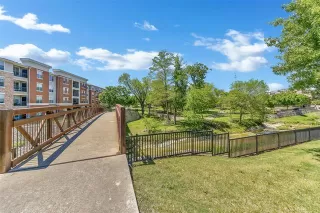 Photo #2: 21232412 Listing 