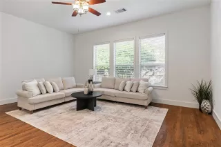 Photo #5: 21232435 Listing 