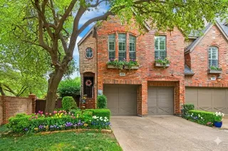 More Details about MLS # 21232440 : 4160 TOWNE GREEN CIRCLE