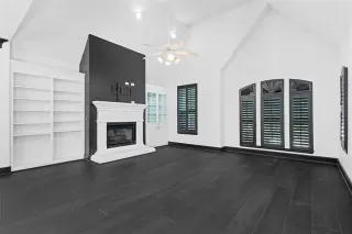 Photo #4: 21232440 Listing 