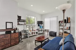 Photo #3: 21232473 Listing 