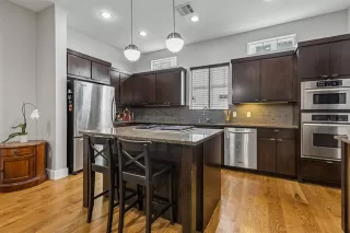 Photo #6: 21232509 Listing 