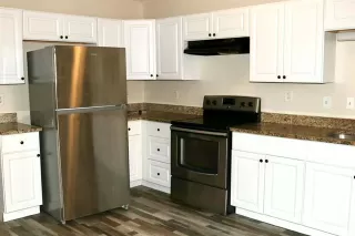 Photo #5: 21232589 Listing