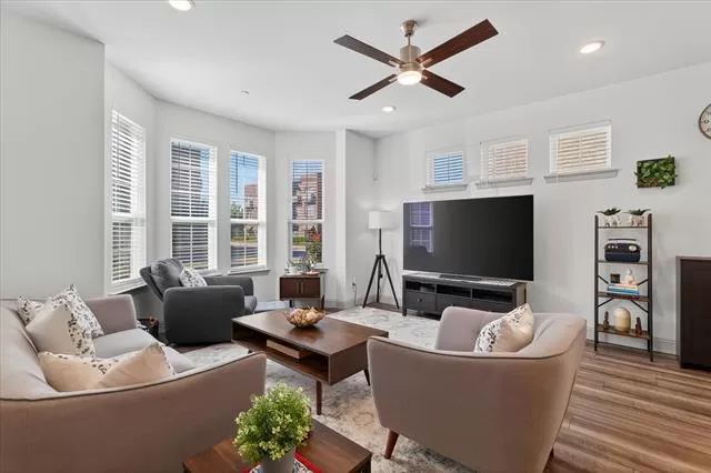 MLS: 21232613 Condo For Sale