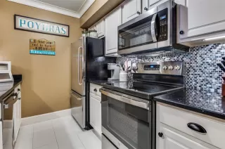 Photo #5: 21232638 Listing 