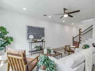 Photo #6: 21233122 Listing