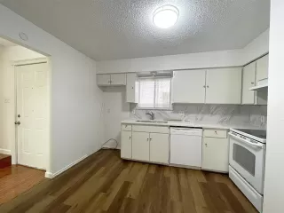 Photo #4: 21233196 Listing 