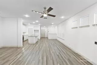 Photo #6: 21233242 Listing