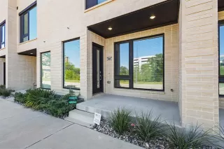 Photo #3: 21233677 Listing