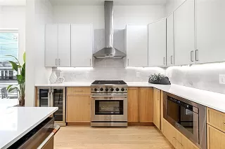 Photo #3: 21233781 Listing